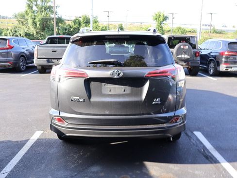 Used 2016 Toyota RAV4 LE AWD/4WD image 6