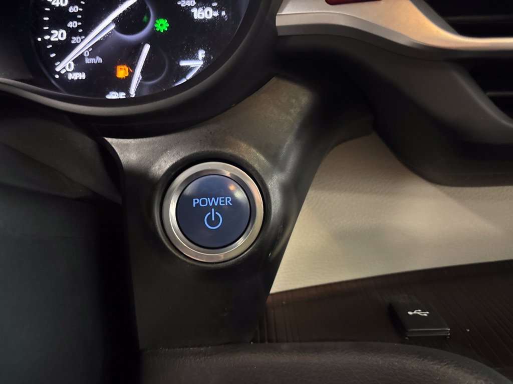 Used 2024 Toyota Sienna XLE FWD image 24