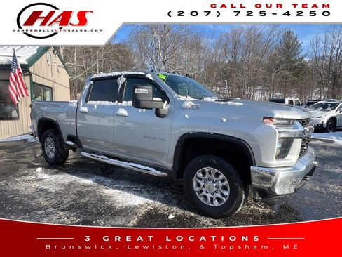 Used 2021 Chevrolet Silverado 2500 LT w/ Convenience Package image 9
