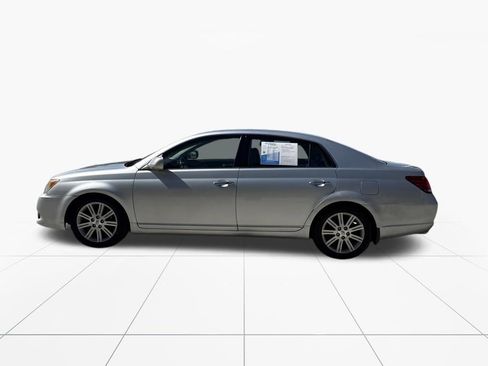 Used 2009 Toyota Avalon Limited image 5