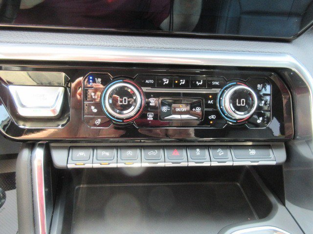 Used 2022 GMC Sierra 1500 Denali w/ Technology Package AWD/4WD image 19