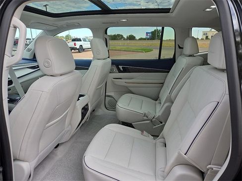 New 2026 Buick Enclave Avenir w/ LPO, All-Weather Package image 8