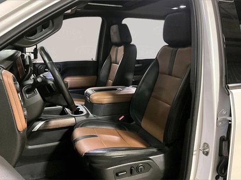 Used 2022 Chevrolet Silverado 3500 High Country image 14