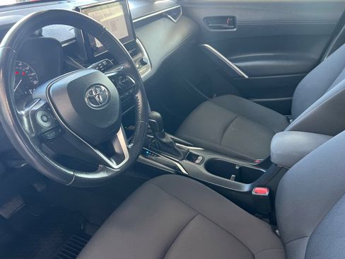 Certified 2023 Toyota Corolla Cross LE w/ Moonroof Package AWD/4WD image 7