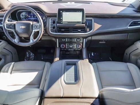 Used 2022 Chevrolet Tahoe LT w/ Luxury Package image 11