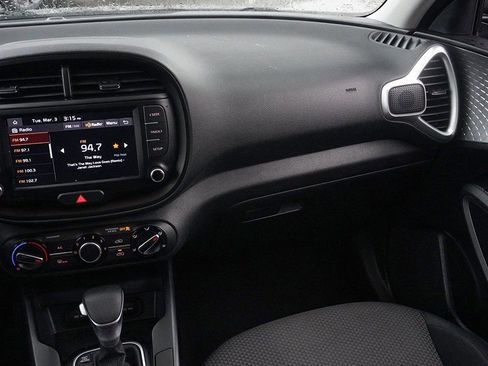 Used 2022 Kia Soul LX w/ Technology Package image 30