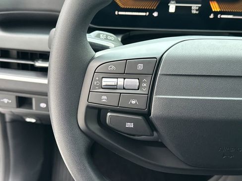 New 2025 Kia K4 LXS image 18