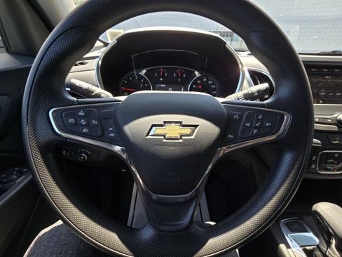 Used 2023 Chevrolet Equinox LT image 17