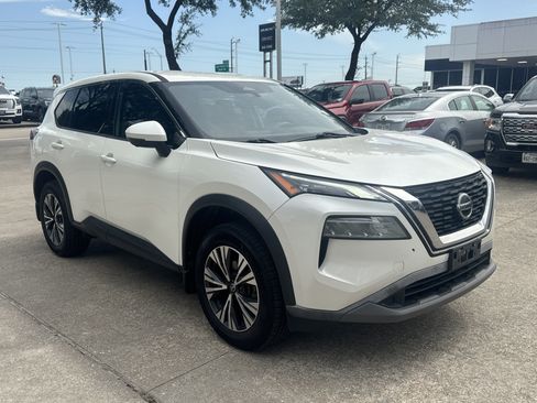 Used 2021 Nissan Rogue SV FWD image 15