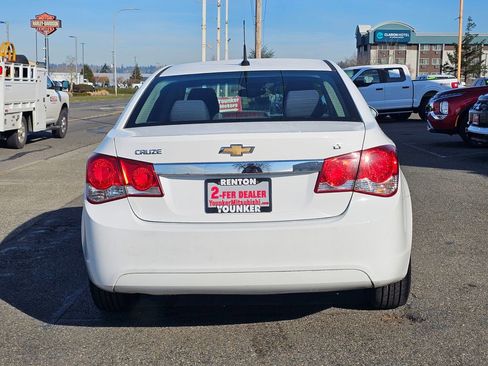 Used 2014 Chevrolet Cruze LT image 6