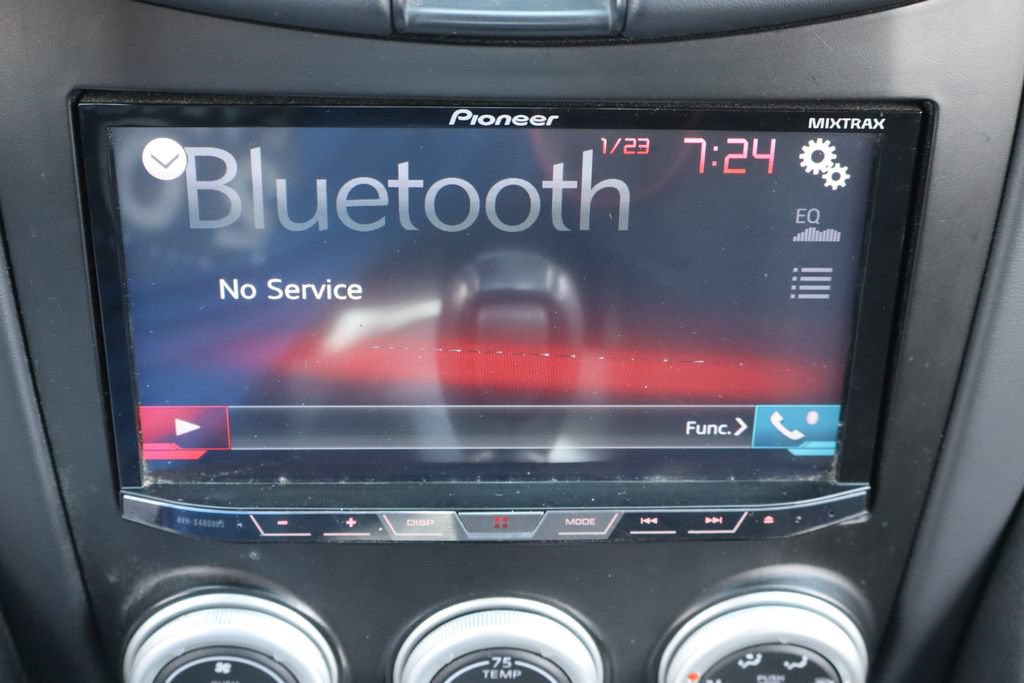 Used 2016 Nissan 370Z Coupe RWD image 12