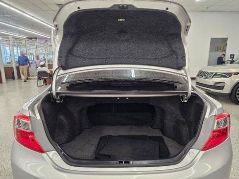 Used 2014 Toyota Camry SE FWD image 36