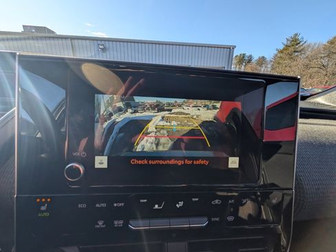 Used 2024 Subaru Solterra Premium image 24