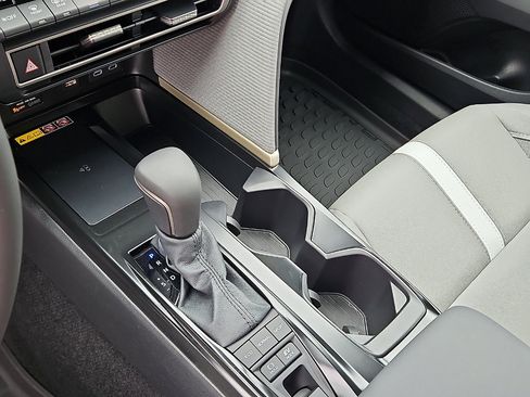 Certified 2026 Toyota Camry SE w/ Convenience Package FWD image 20