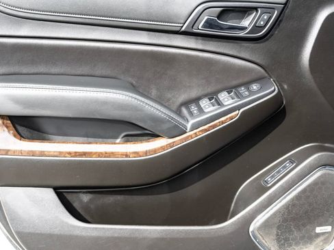 Used 2020 Chevrolet Tahoe LT RWD image 10