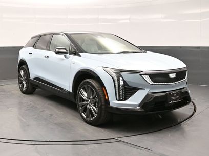New 2026 Cadillac Optiq Sport 2 w/ LPO, Floor Liner Package