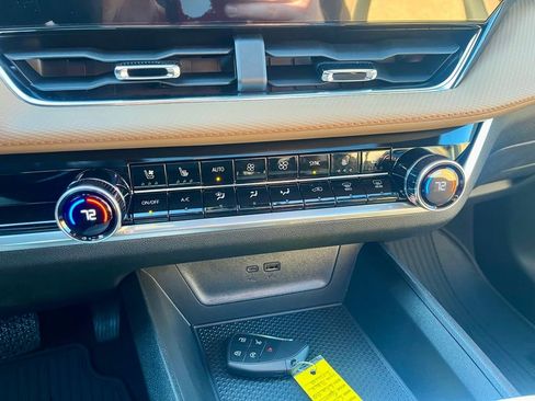 New 2026 Chevrolet Equinox ACTIV w/ Convenience Package III image 15