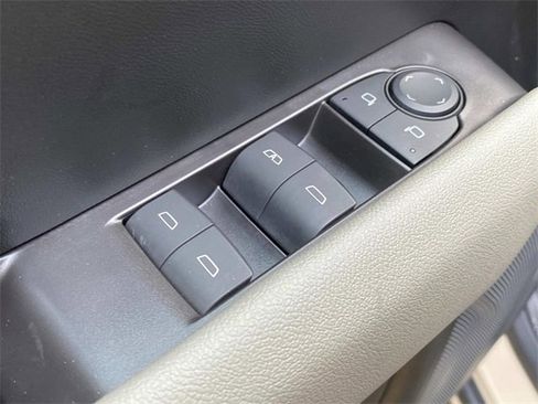 Used 2024 Chevrolet Colorado ZR2 w/ Technology Package image 13