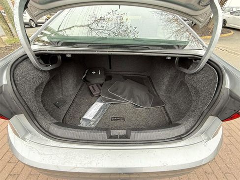 Used 2020 Volkswagen Jetta SEL image 6