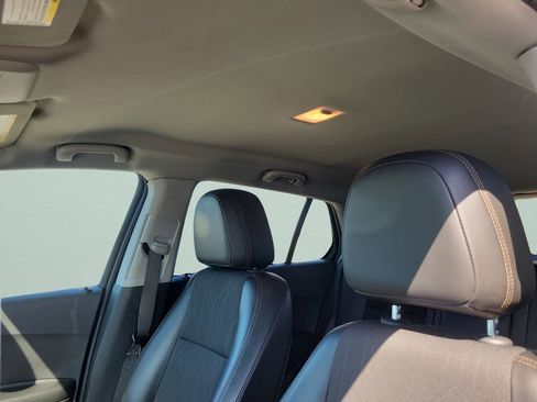 Used 2021 Chevrolet Trax LT w/ LT Convenience Package image 20