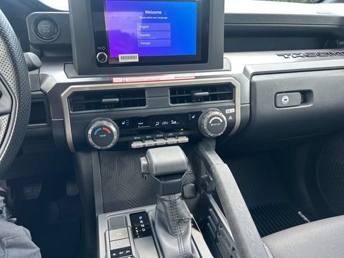 New 2026 Toyota Tacoma SR5 AWD/4WD image 11