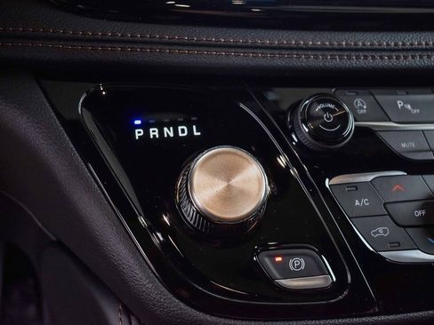 New 2026 Chrysler Pacifica Pinnacle w/ Trailer Tow Group image 19