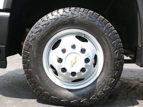 Used 2024 Chevrolet Silverado 3500 W/T w/ WT Convenience Package AWD/4WD image 39