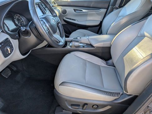 Used 2024 INFINITI QX50 Luxe image 26