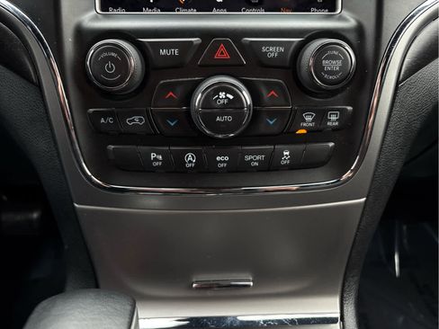 Used 2018 Jeep Grand Cherokee Altitude image 21