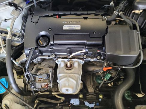 Used 2017 Honda Accord Sport image 30