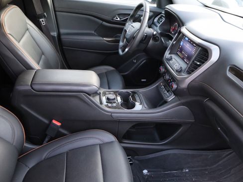 Used 2023 GMC Acadia AT4 w/ Technology Package image 11