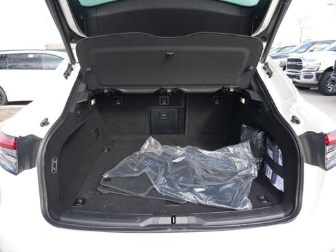 Used 2024 Maserati Levante GT Ultima image 15