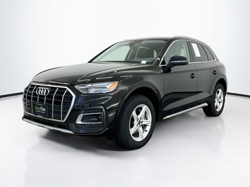 Used 2023 Audi Q5 2.0T Premium w/ Convenience Package AWD/4WD image 3