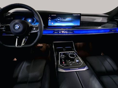 Certified 2023 BMW i7 xDrive60 AWD/4WD image 15