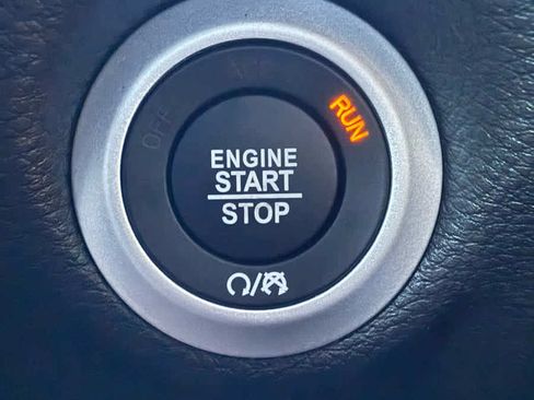 New 2026 Chrysler Pacifica Select image 25