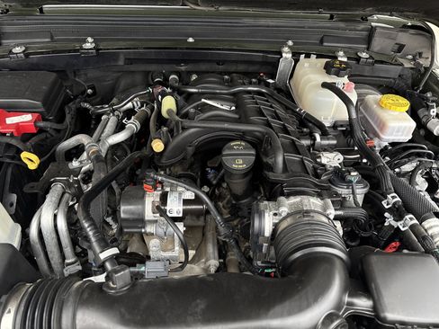 Used 2023 Jeep Wrangler Sport S w/ Sun And Sound Package image 33