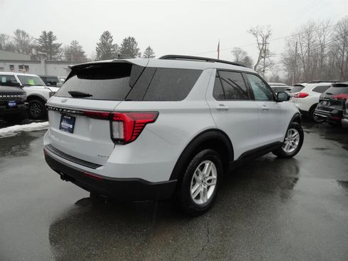 New 2026 Ford Explorer Active image 5
