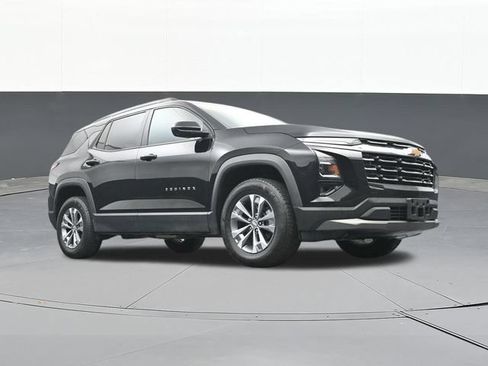 Used 2025 Chevrolet Equinox LT w/ Convenience Package II FWD image 53