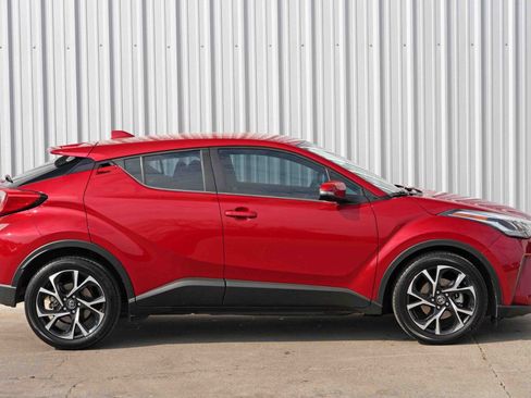 Used 2020 Toyota C-HR XLE image 47
