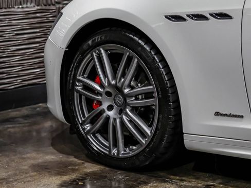 Used 2018 Maserati Ghibli S GranLusso AWD/4WD image 64