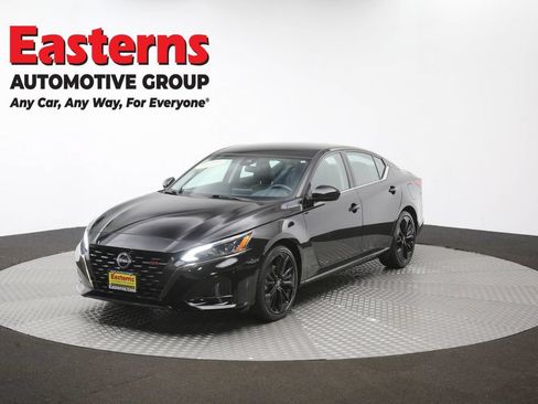 Used 2024 Nissan Altima 2.5 SR FWD image 56