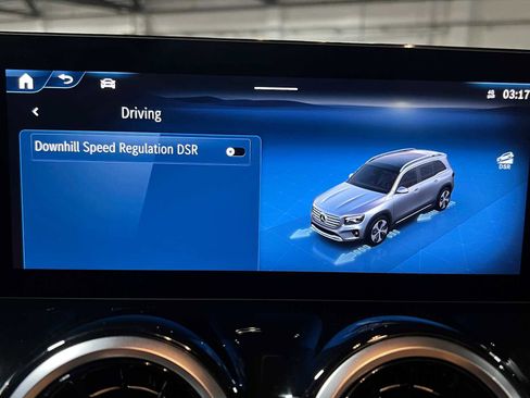 Certified 2025 Mercedes-Benz GLB 250 4MATIC image 31