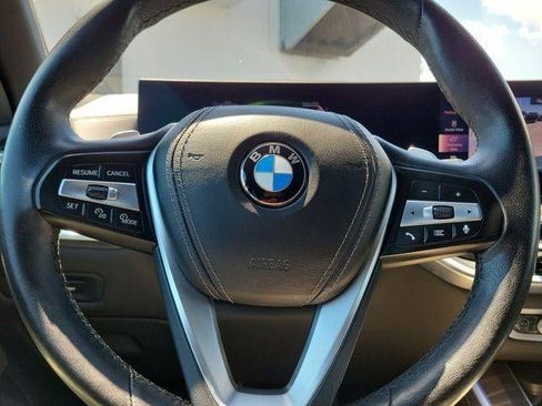 Used 2024 BMW X5 xDrive40i w/ Parking Assistance Package image 22