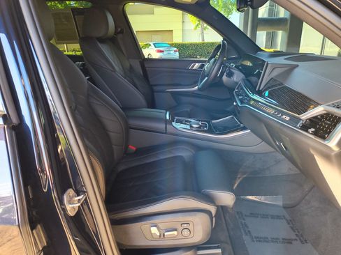 Used 2024 BMW X5 xDrive40i w/ M Sport Package AWD/4WD image 33