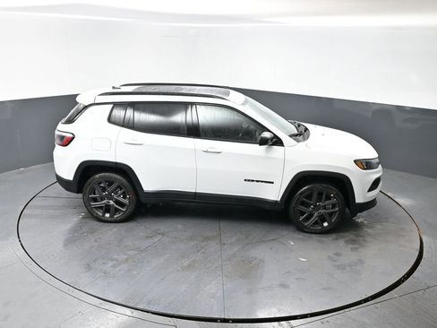 New 2026 Jeep Compass Latitude w/ Sun and Sound Group image 25