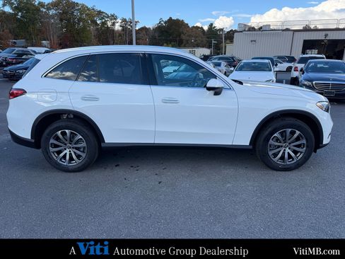 New 2026 Mercedes-Benz GLC 300 GLC 300 image 9