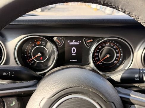 Used 2023 Jeep Wrangler Sport S image 31