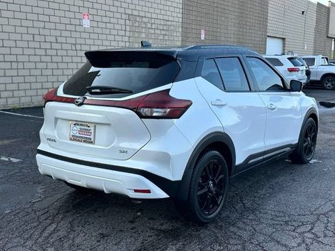 Used 2023 Nissan Kicks SR w/ SR Premium Package FWD image 4