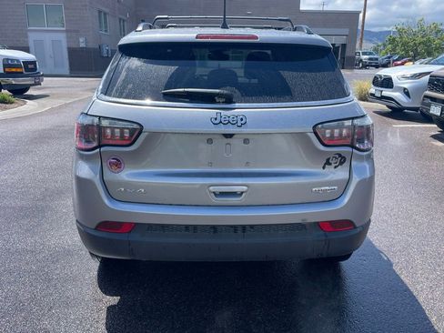 Used 2023 Jeep Compass Latitude AWD/4WD image 7