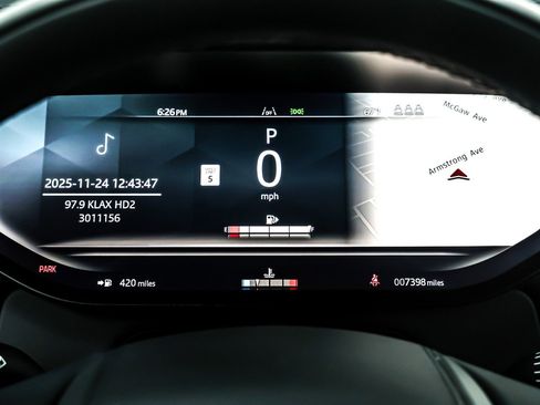 Used 2025 Land Rover Range Rover Sport SE image 19